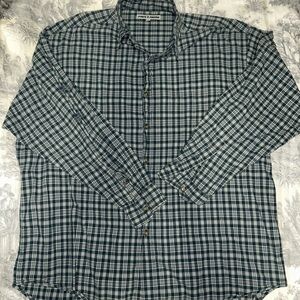 Field & Stream Navy and White Plaid Long-Sleeve Button-Down Shirt